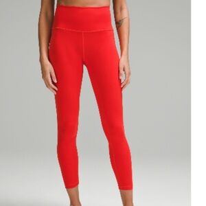 Lululemon Wunder Train 25” with pockets
